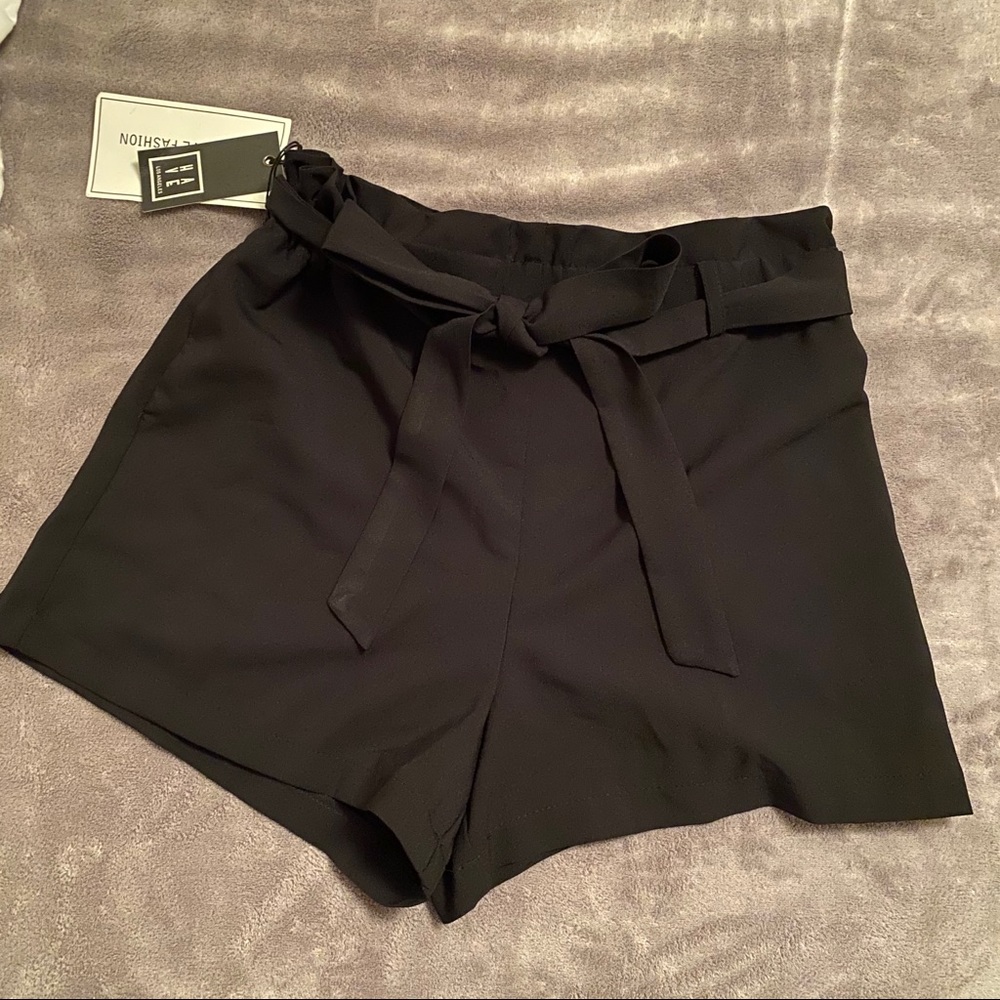 Front tie High Waist Shorts